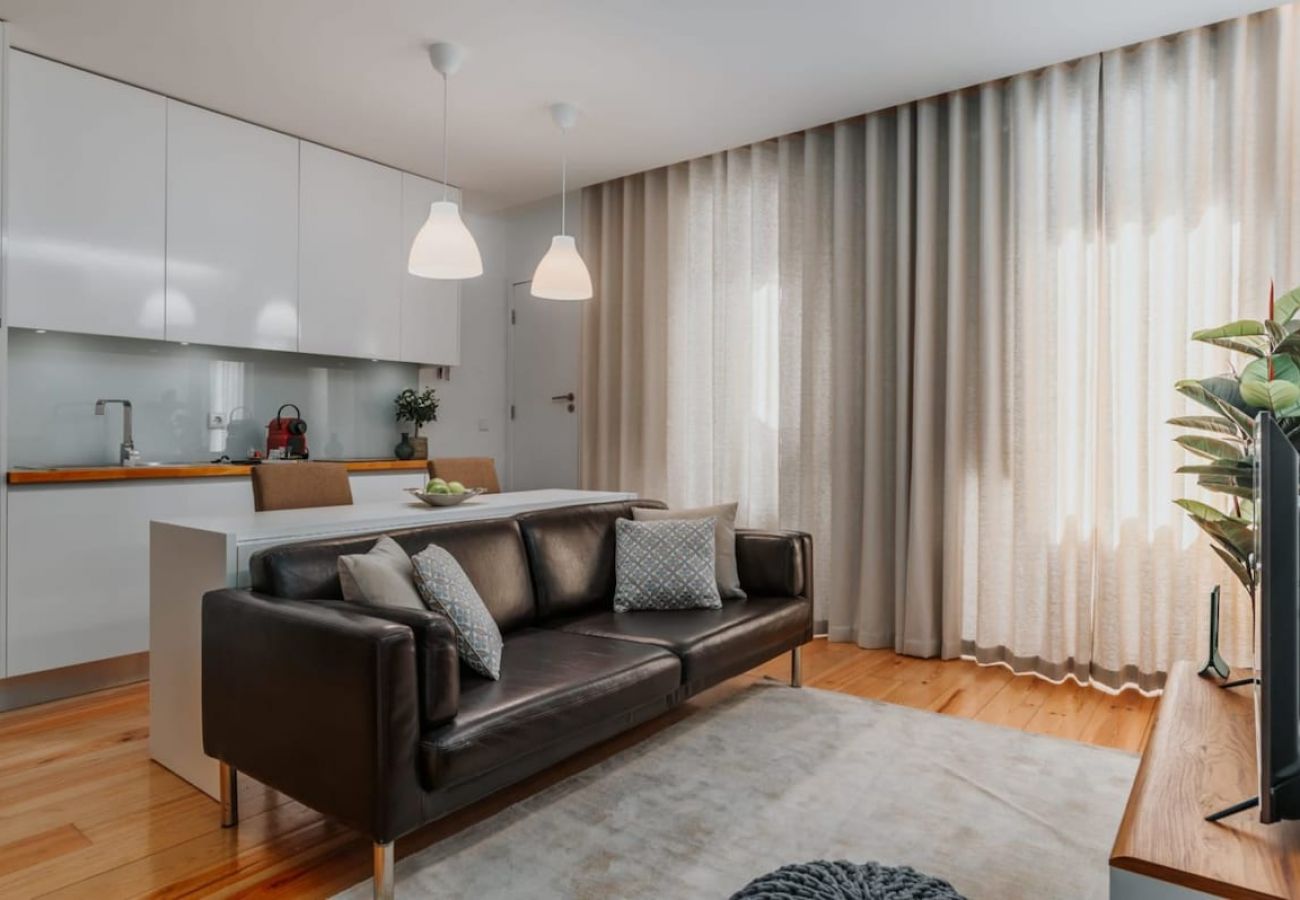 Apartamento em Porto - Luxury Studio, with A/C Downtown Porto near Metro