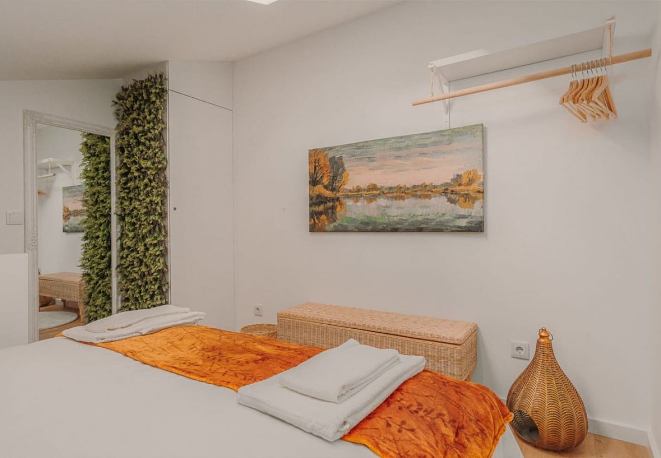 Apartamento em Porto - Nature Cosy Private House,w/AC Downtown near Metro