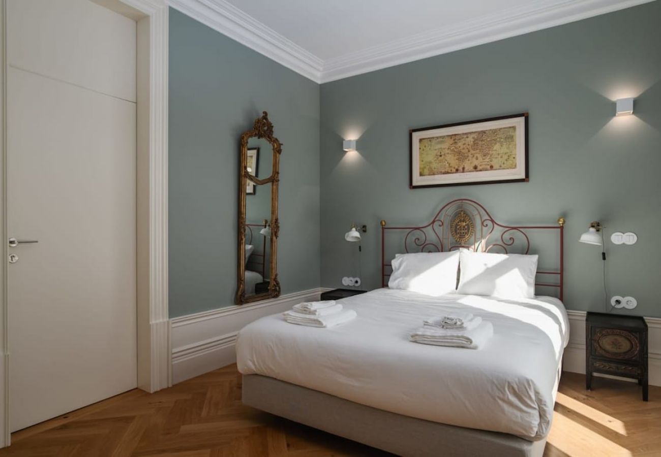 Apartamento em Porto - Victoria Luxury Apartment, Historic House Downtown