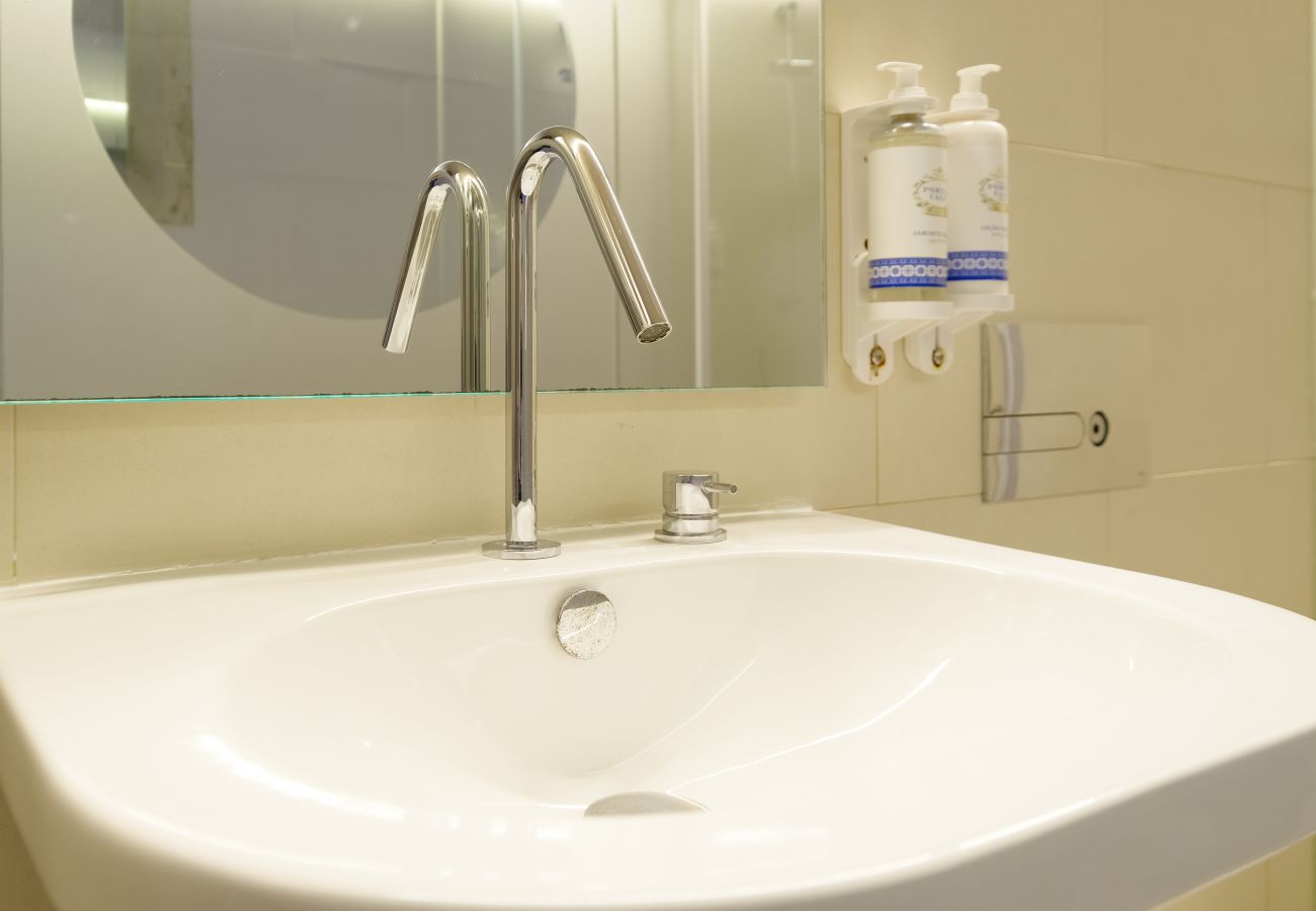 Apartamento em Porto - Porto Historic Luxury House with A/C in Downtown