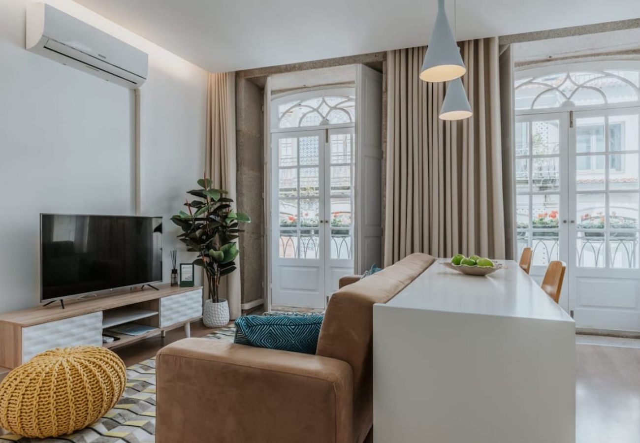 Apartamento em Porto - Poetry Luxury House, with A/C Downtown near Metro