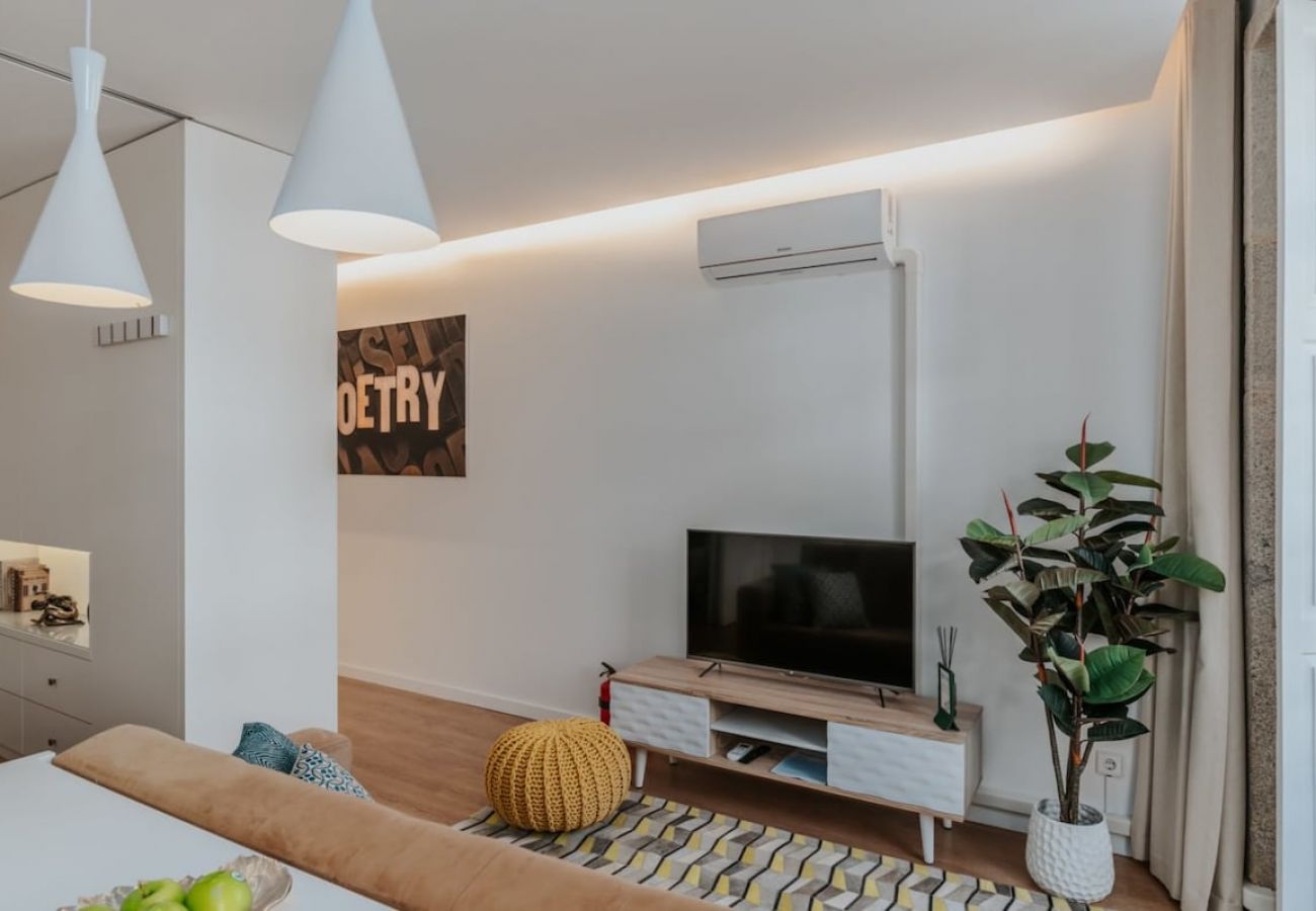 Apartamento em Porto - Poetry Luxury House, with A/C Downtown near Metro