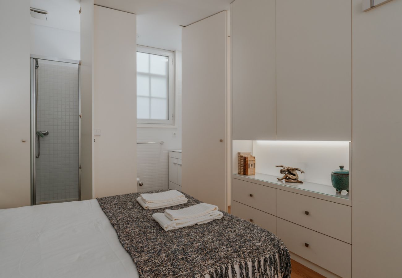 Apartamento em Porto - Poetry Luxury House, with A/C Downtown near Metro