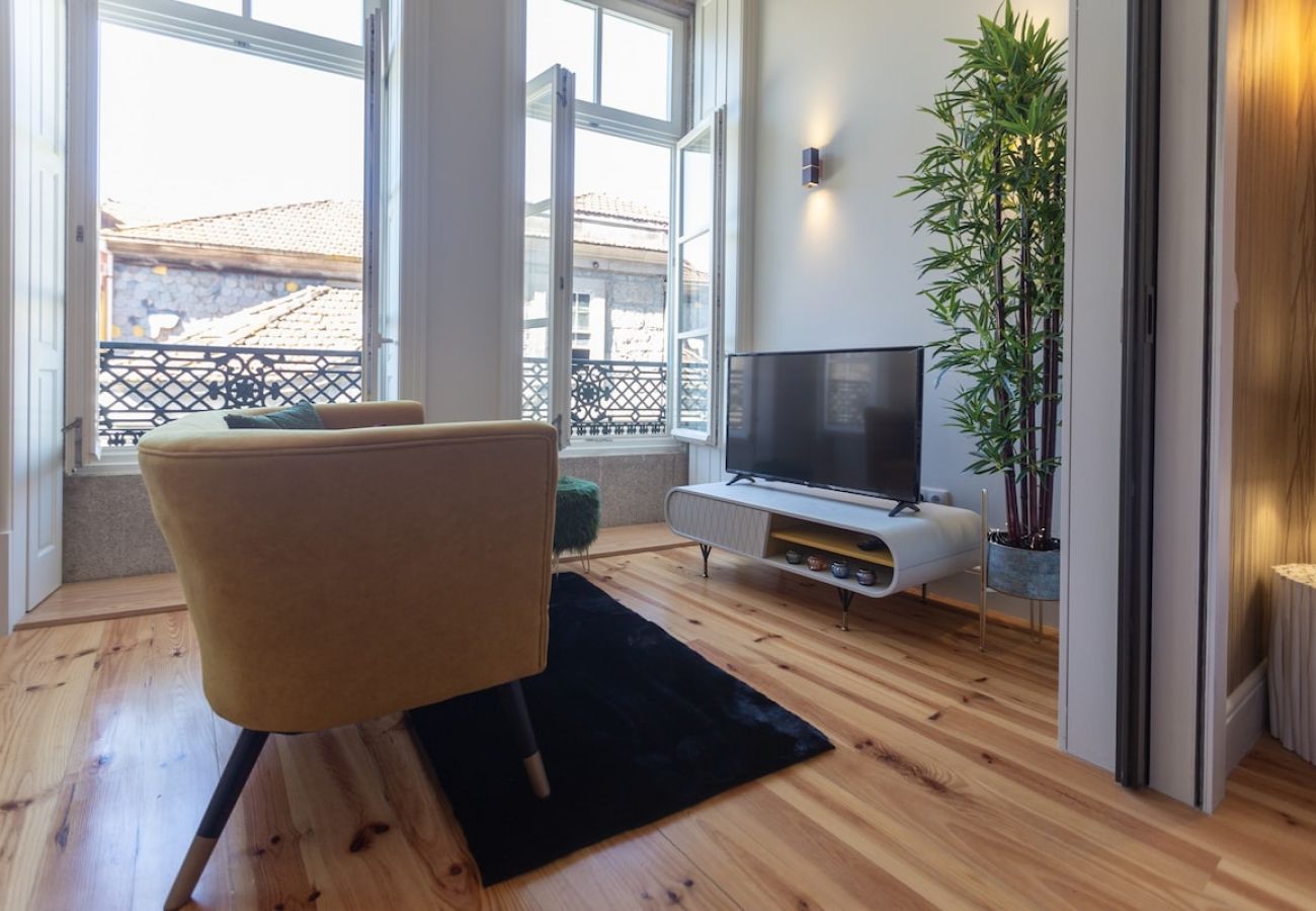 Apartamento em Porto - Fashion Luxury House with A/C, Downtown near Metro