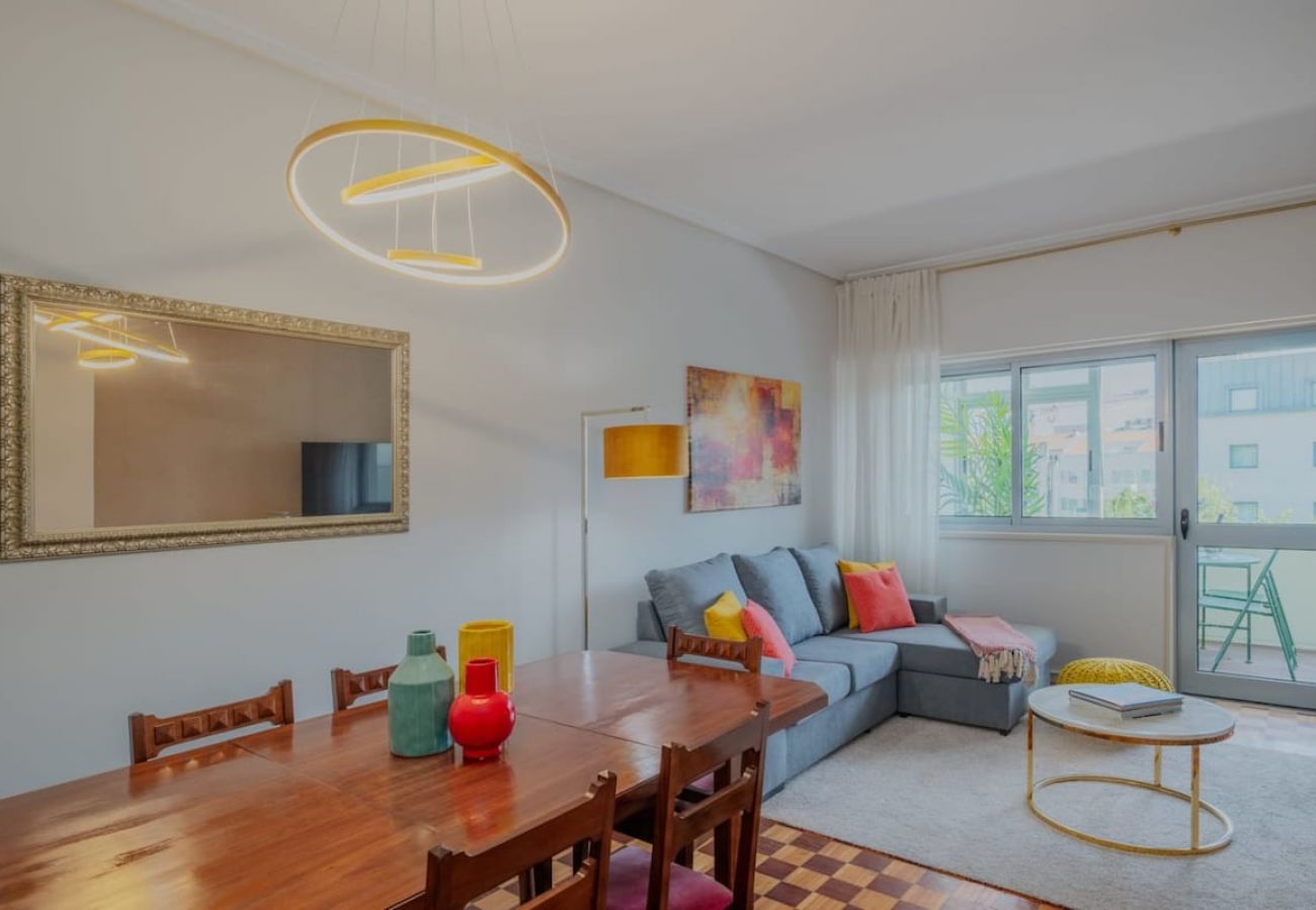 Apartamento em Porto - Sunny and Spacious House, 4BD 3Bath Downtown Porto