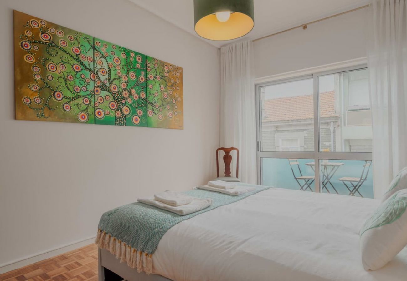 Apartamento em Porto - Sunny and Spacious House, 4BD 3Bath Downtown Porto