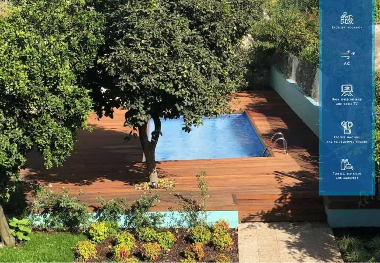 Apartamento em Porto - Oporto Swimming Pool House with AC, Downtown Metro