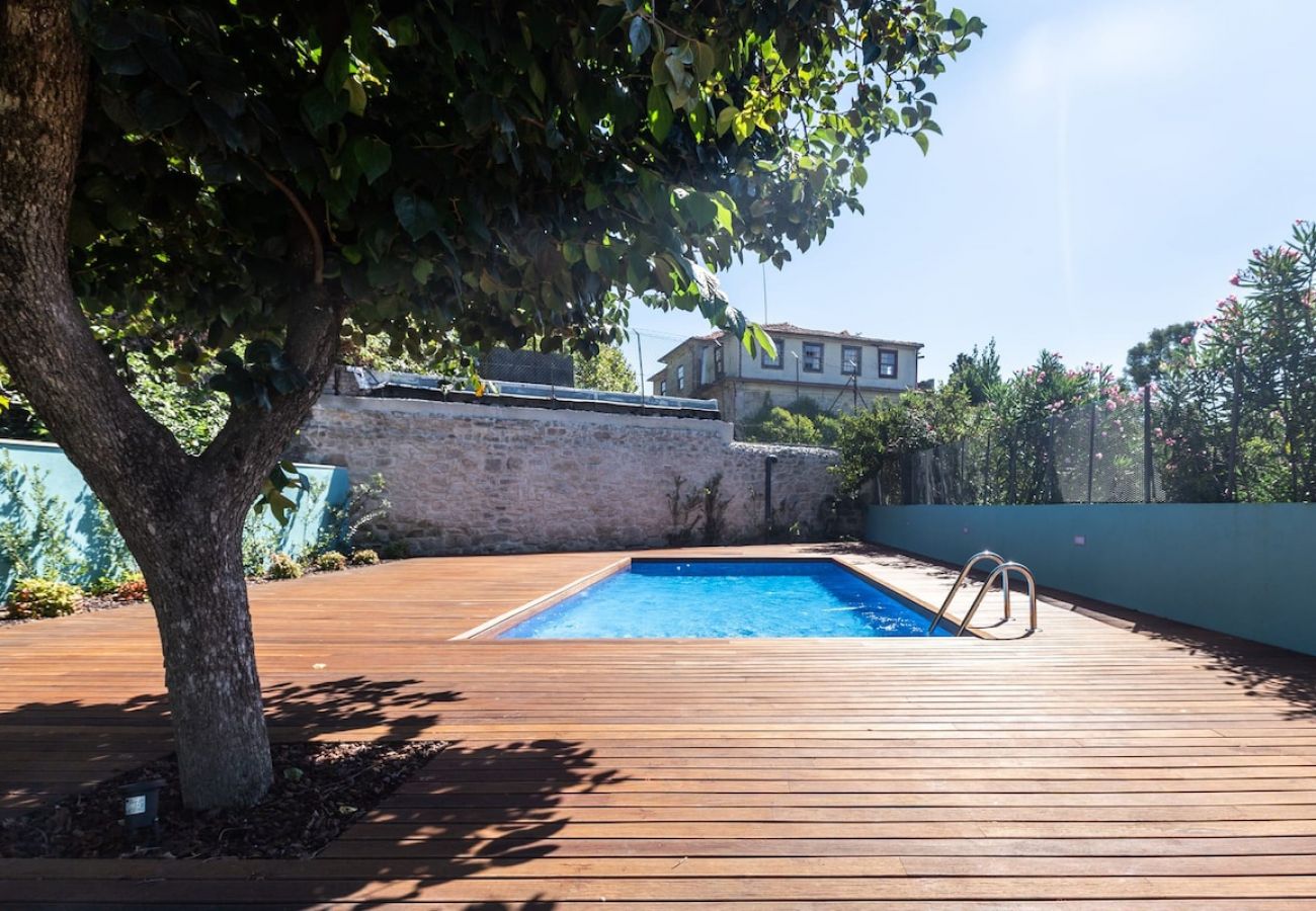 Apartamento em Porto - Oporto Swimming Pool House with AC, Downtown Metro