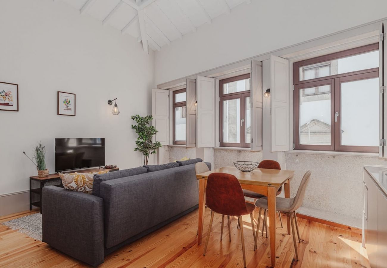 Apartamento em Porto - Oporto Artists Loft, Duplex Downtown near Metro