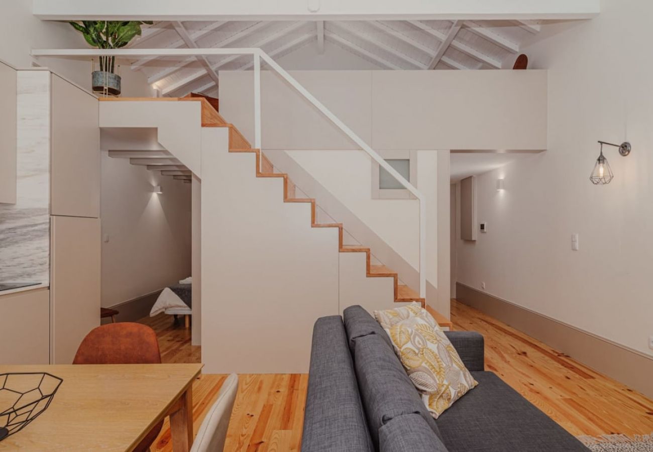 Apartamento em Porto - Oporto Artists Loft, Duplex Downtown near Metro