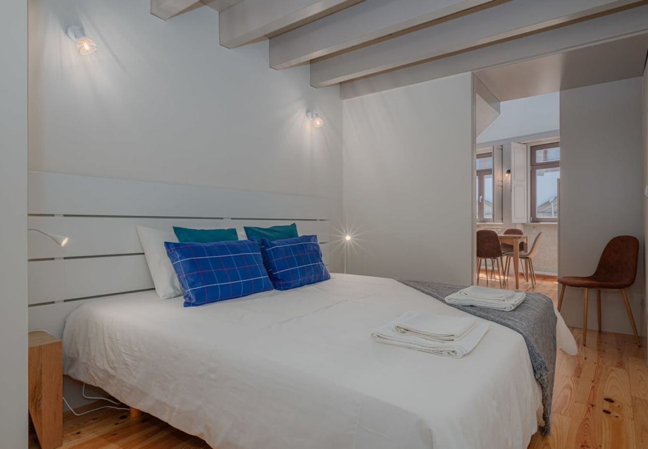 Apartamento em Porto - Oporto Artists Loft, Duplex Downtown near Metro