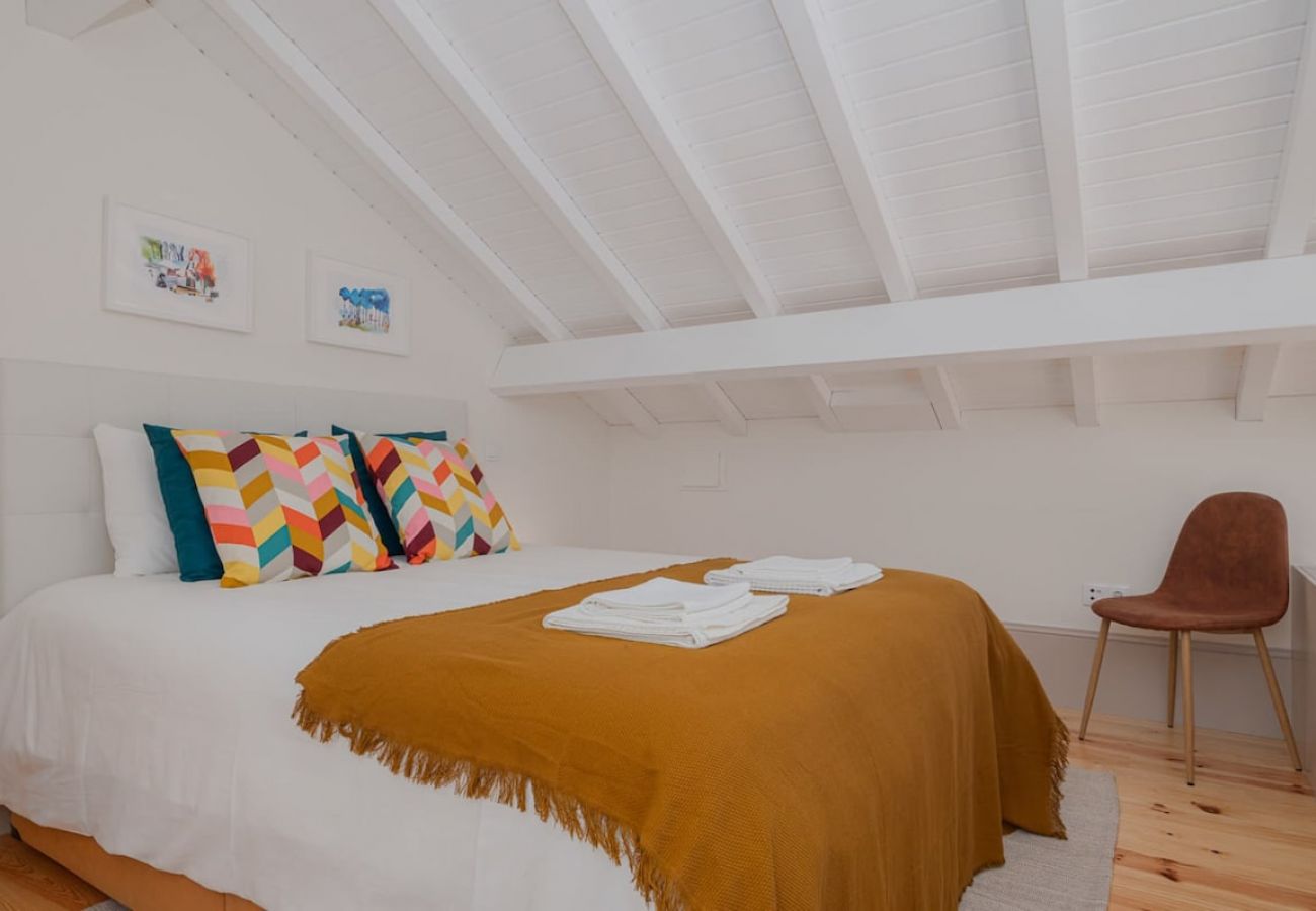 Apartamento em Porto - Oporto Artists Loft, Duplex Downtown near Metro