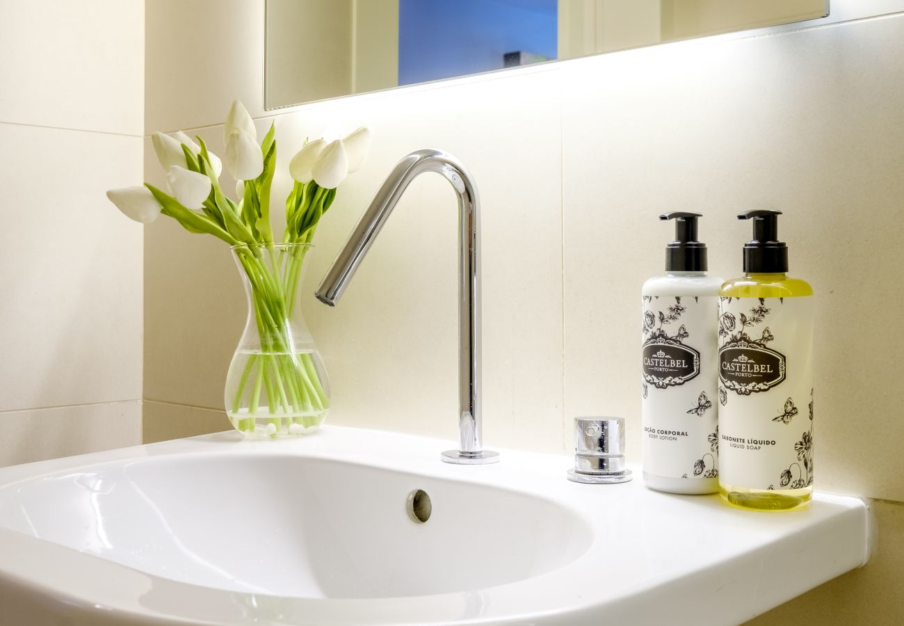 Apartamento em Porto - Discovery Luxury Historic House At Rua das Flores