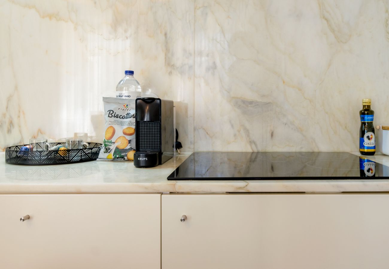 Apartamento em Porto - Historic Porto Nook Downtown Porto near metro