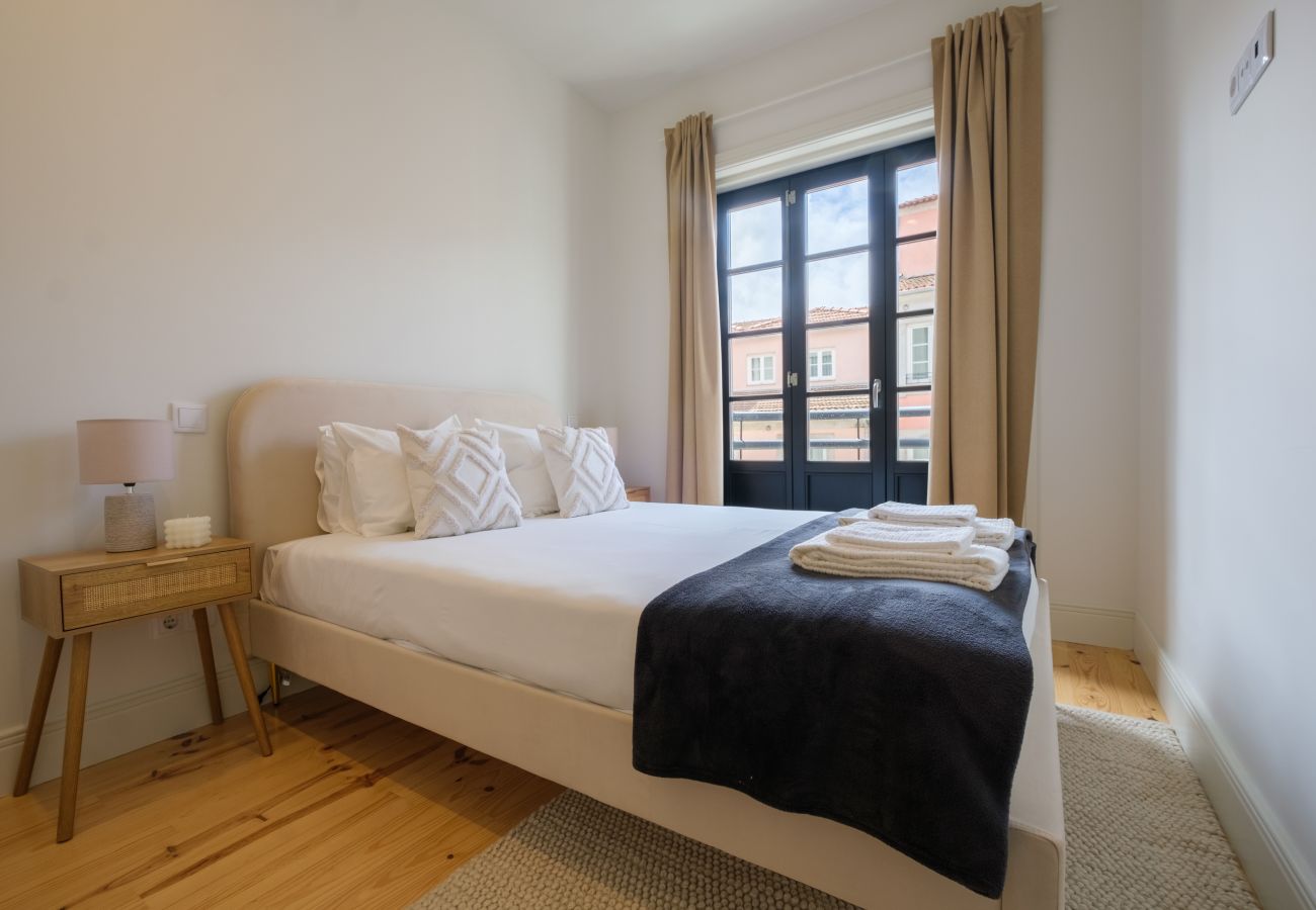 Apartamento em Porto - Art Deco 22 Luxury 2BR Apartment Downtown Metro AC