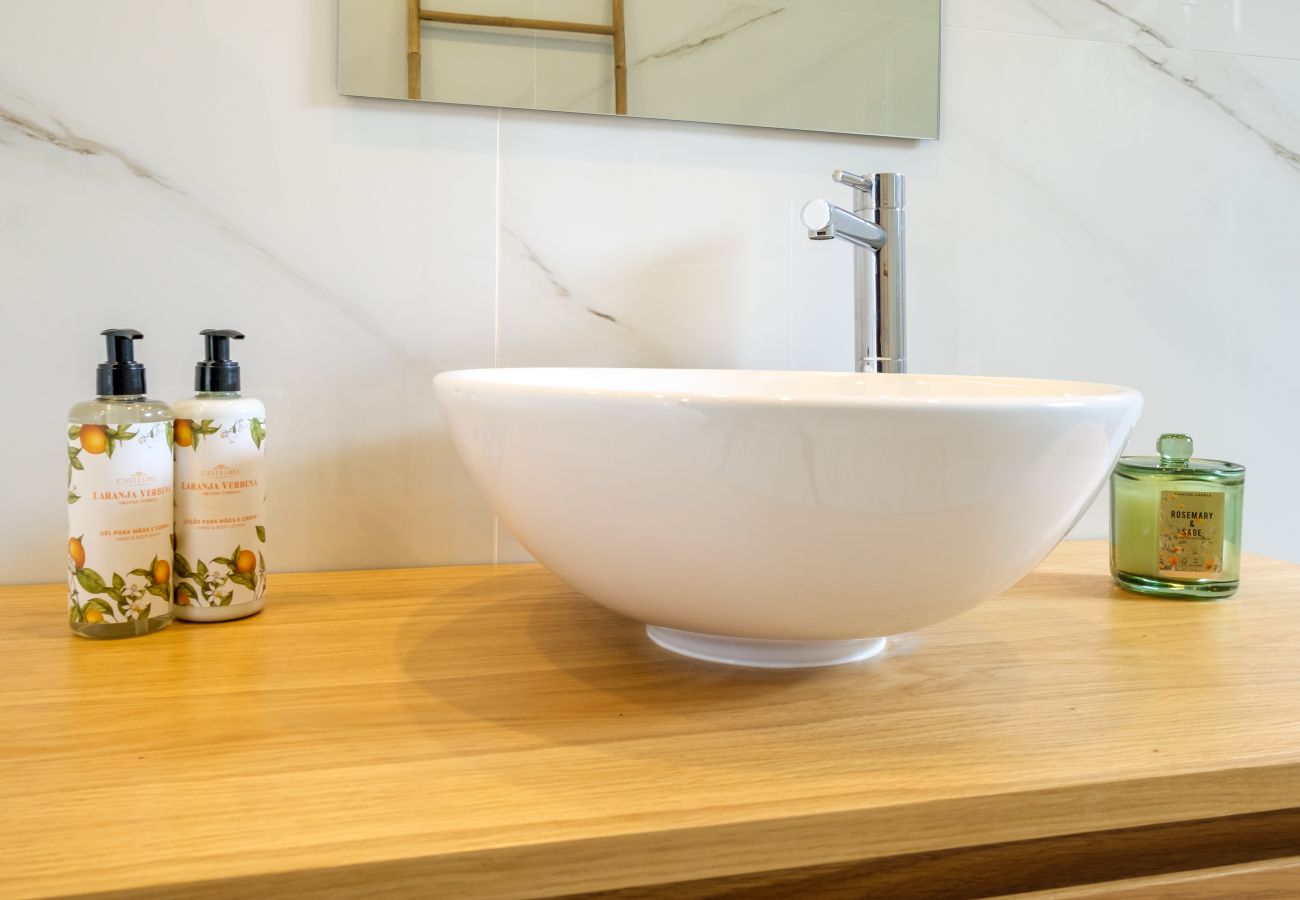 Apartamento em Porto - Art Deco 41 Luxury  Apartment Downtown Metro AC