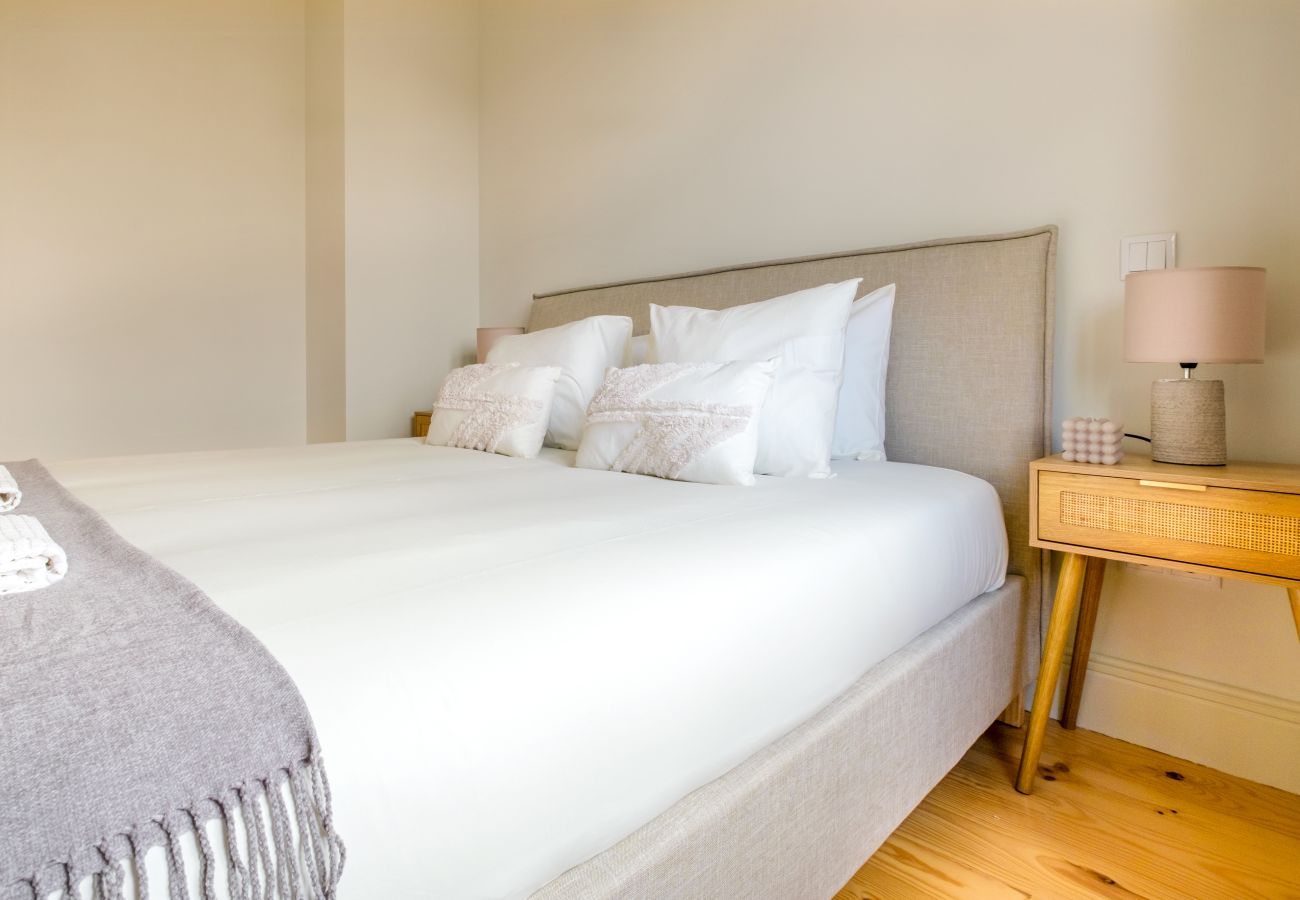 Apartamento em Porto - Art Deco 41 Luxury  Apartment Downtown Metro AC