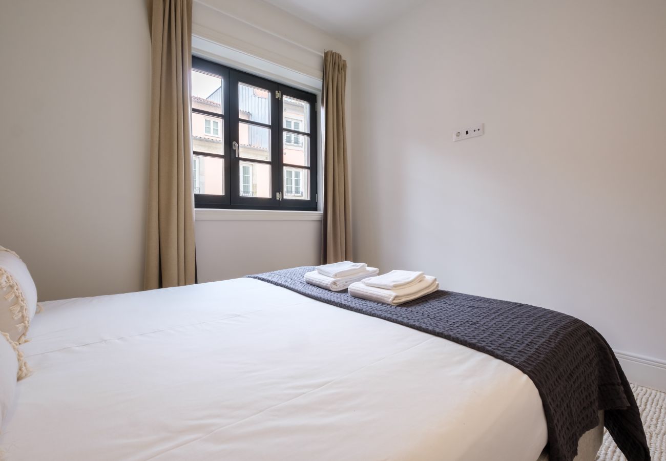 Apartamento em Porto - Art Deco 13 Luxury 2BR Apartment Downtown Metro AC
