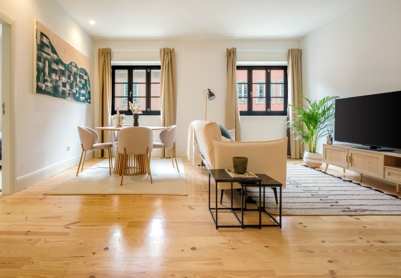 Apartamento em Porto - Art Deco 13 Luxury 2BR Apartment Downtown Metro AC