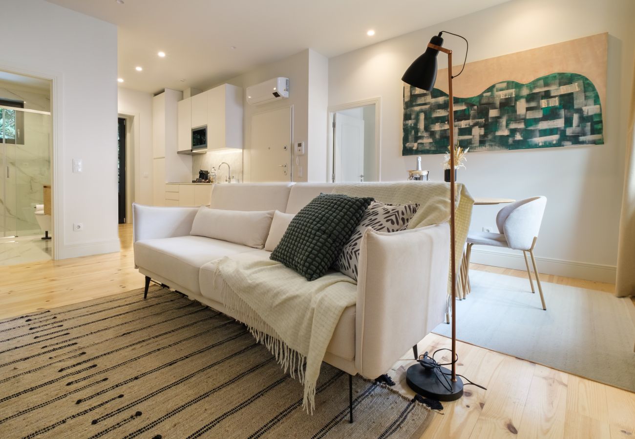 Apartamento em Porto - Art Deco 13 Luxury 2BR Apartment Downtown Metro AC
