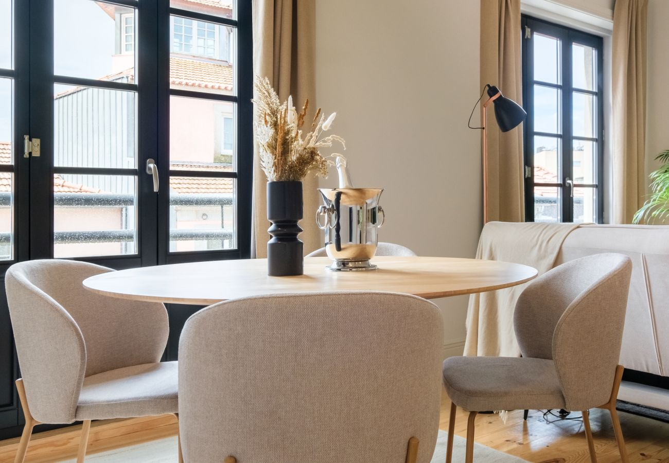 Apartamento em Porto - Art Deco 33 Luxury 2BR Apartment Downtown Metro AC