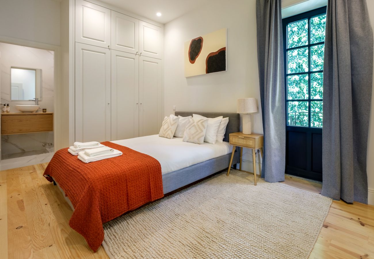 Apartamento em Porto - Art Deco 33 Luxury 2BR Apartment Downtown Metro AC