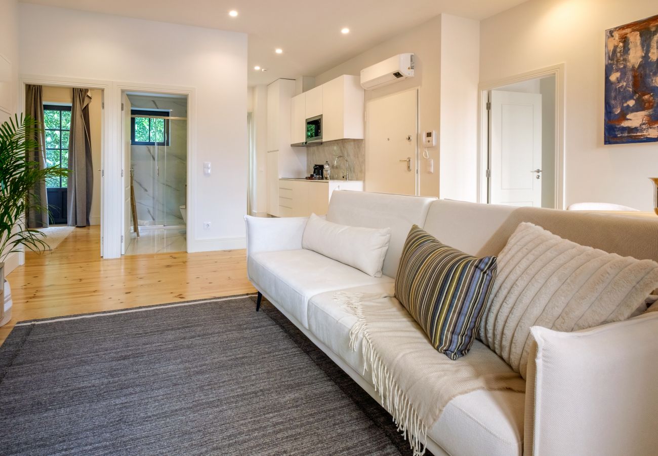 Apartamento em Porto - Art Deco 33 Luxury 2BR Apartment Downtown Metro AC