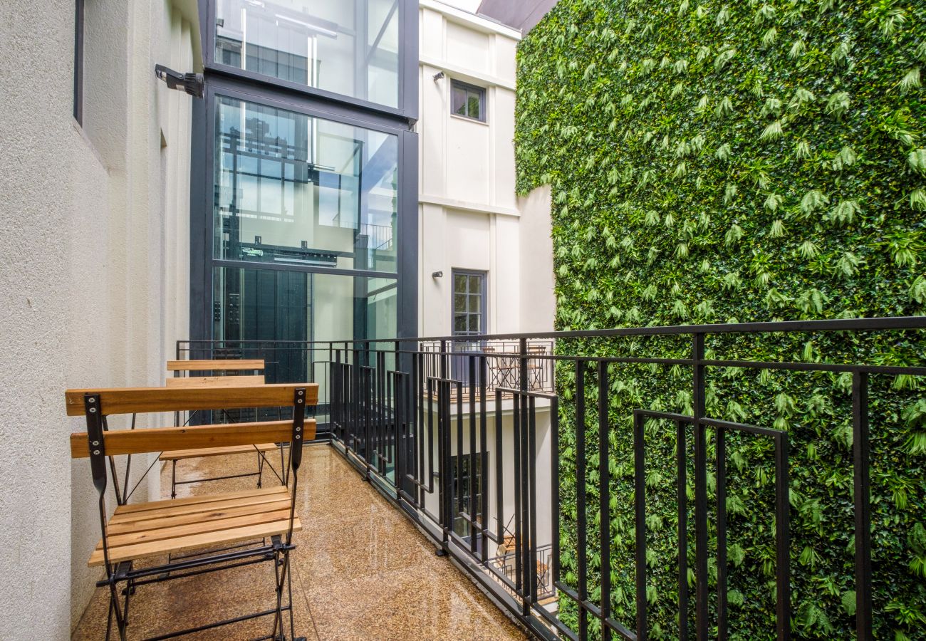Apartamento em Porto - Art Deco 33 Luxury 2BR Apartment Downtown Metro AC
