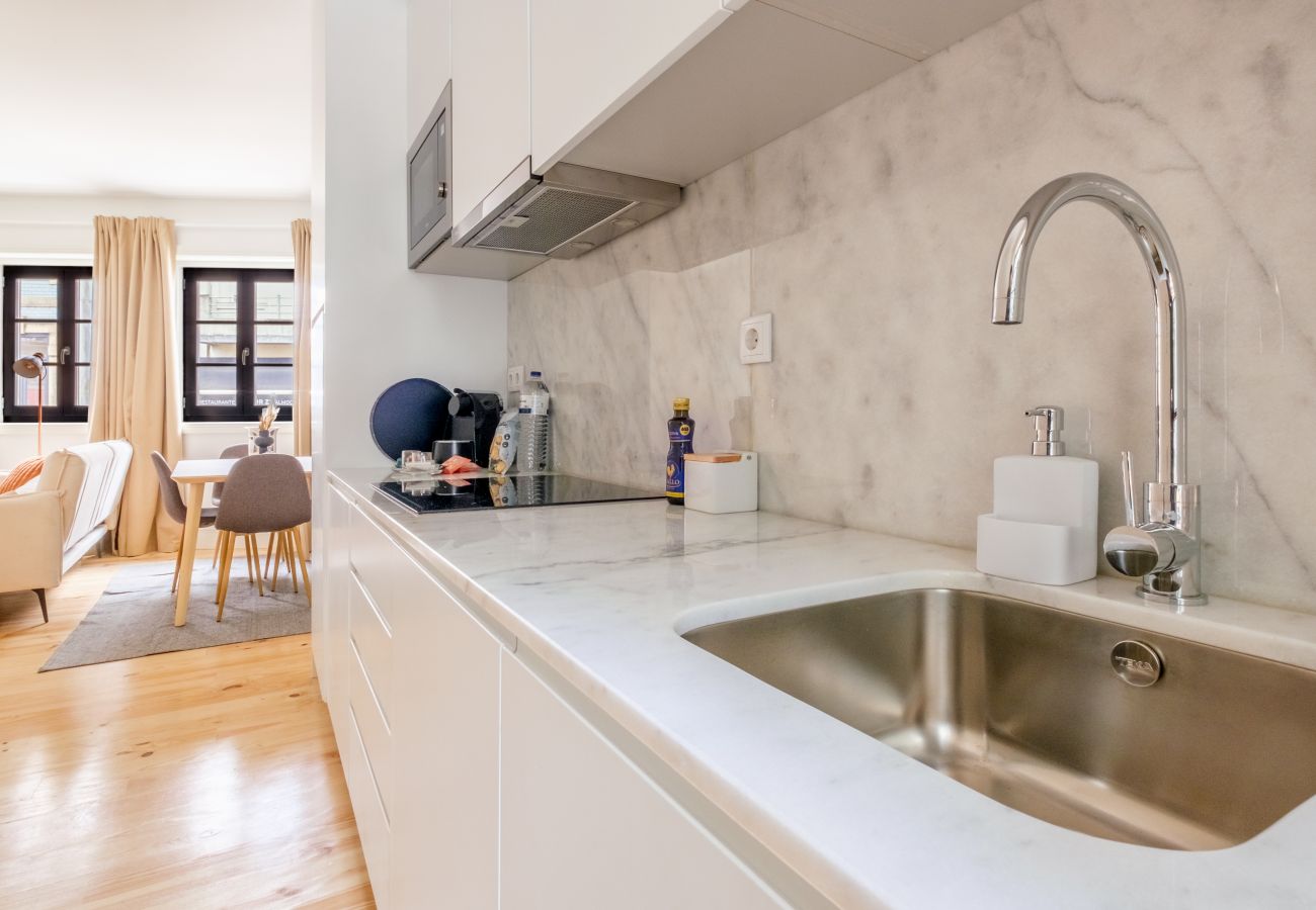 Apartamento em Porto - Art Deco 11 Luxury 2BR Apartment Downtown Metro AC