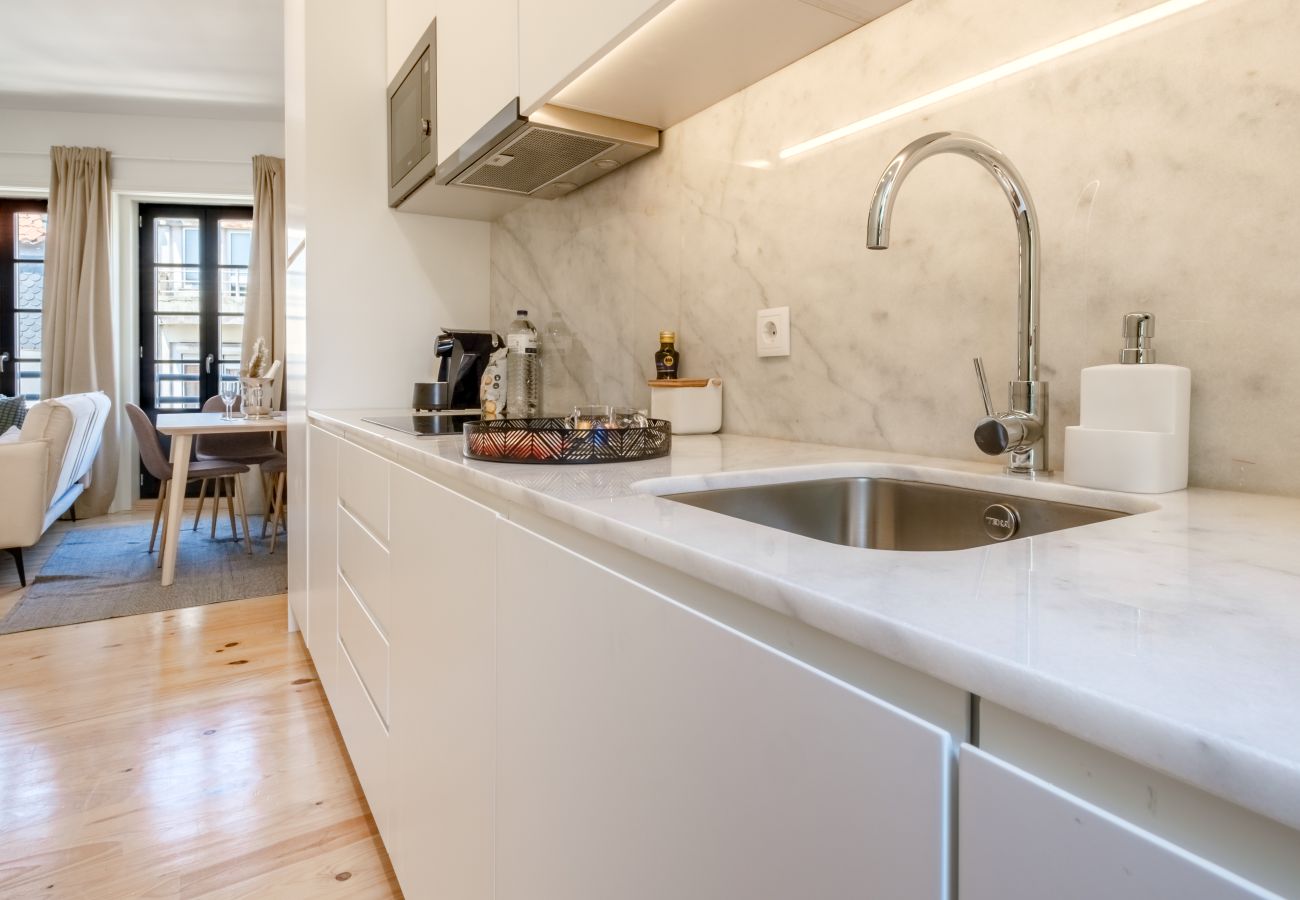 Apartamento em Porto - Art Deco 31 Luxury 2BR Apartment Downtown Metro AC