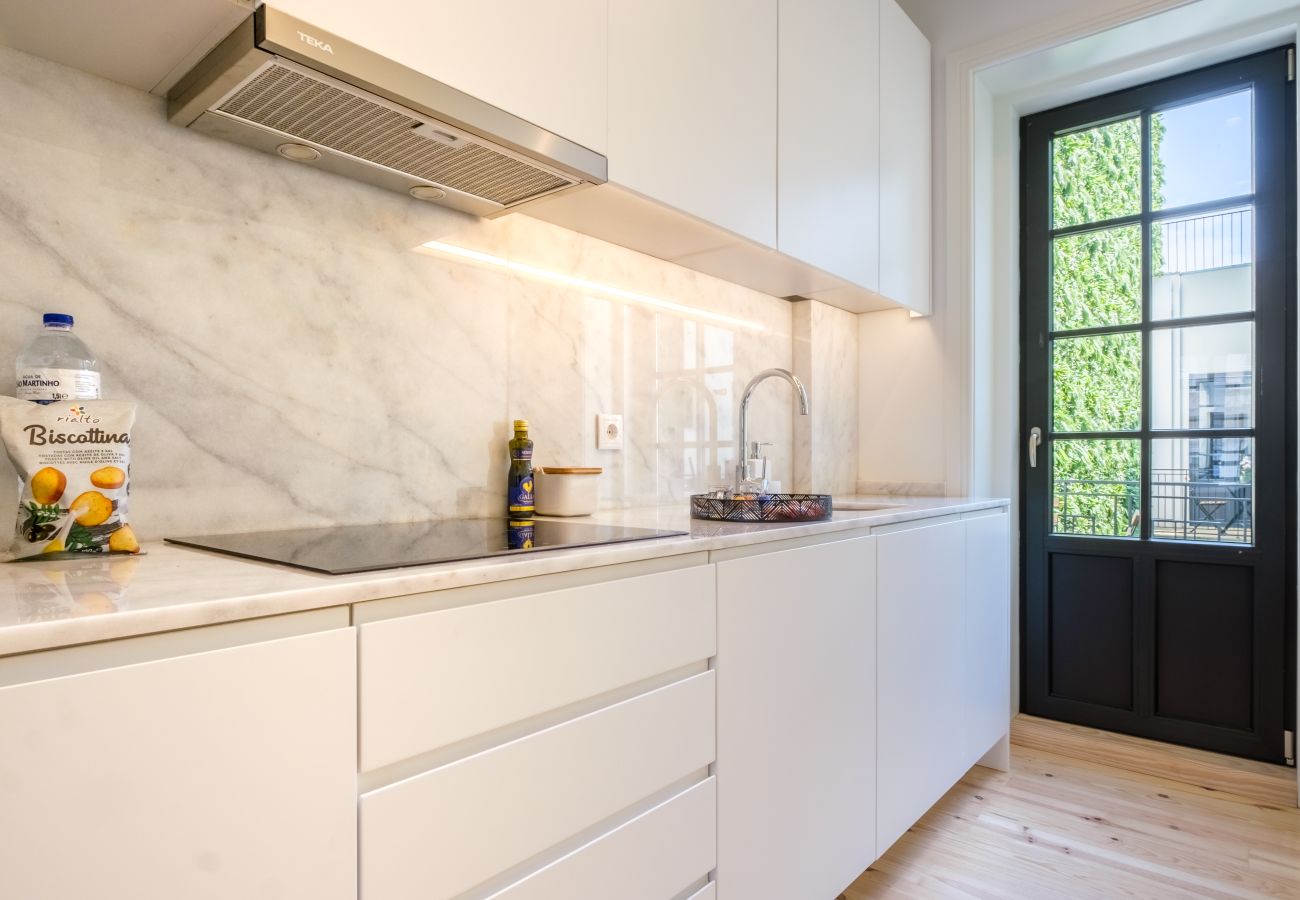 Apartamento em Porto - Art Deco 31 Luxury 2BR Apartment Downtown Metro AC