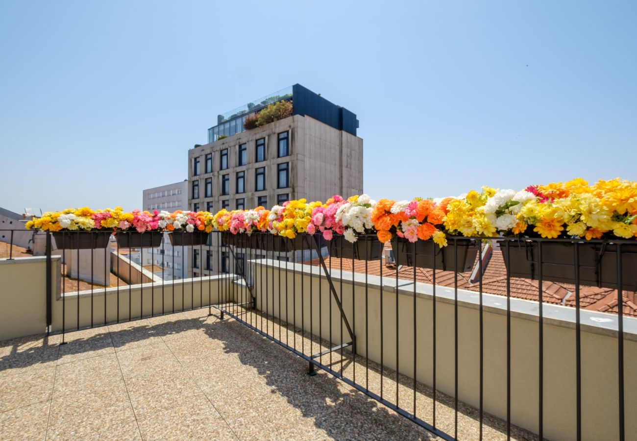 Apartamento em Porto - Art Deco 14 Luxury  Apartment Downtown Metro AC