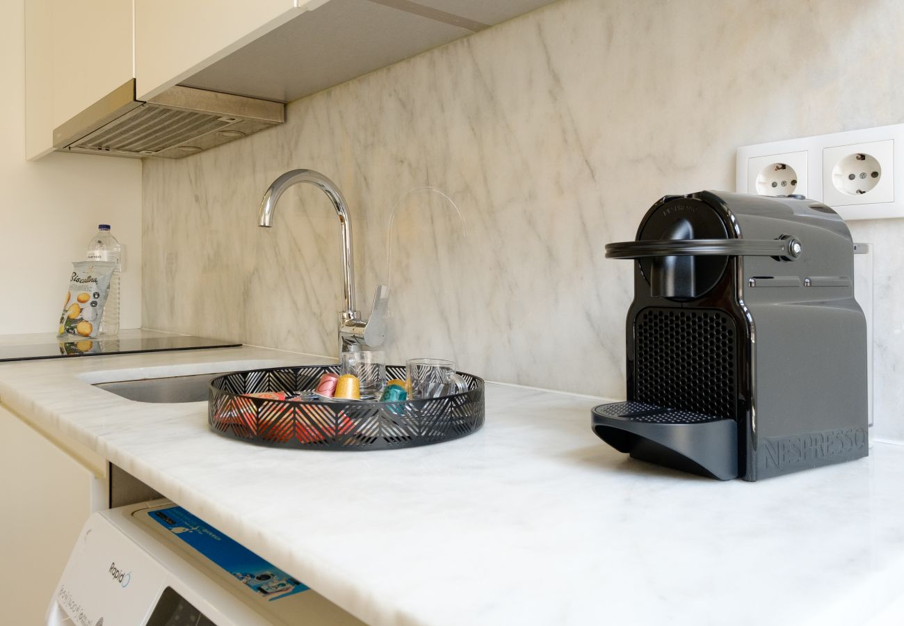 Apartamento em Porto - Magnolia 5 Luxury with AC Metro Downtown Porto
