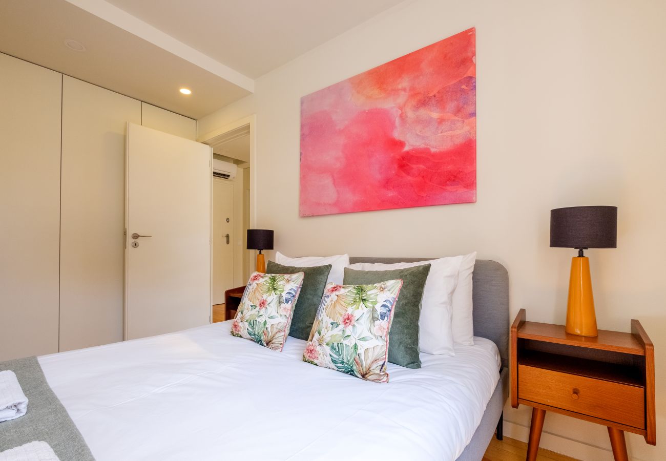 Apartamento em Porto - Magnolia 5 Luxury with AC Metro Downtown Porto