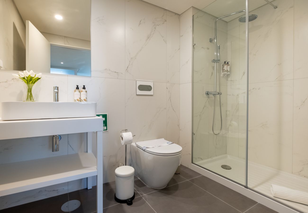 Apartamento em Porto - São Bento Luxury Hideaway 2 Bedroom Downtown Porto