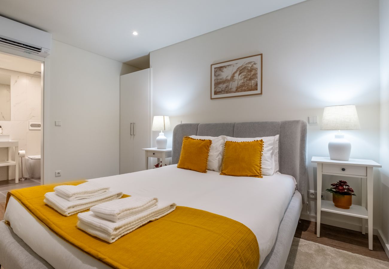 Apartamento em Porto - São Bento Luxury Hideaway 2 Bedroom Downtown Porto