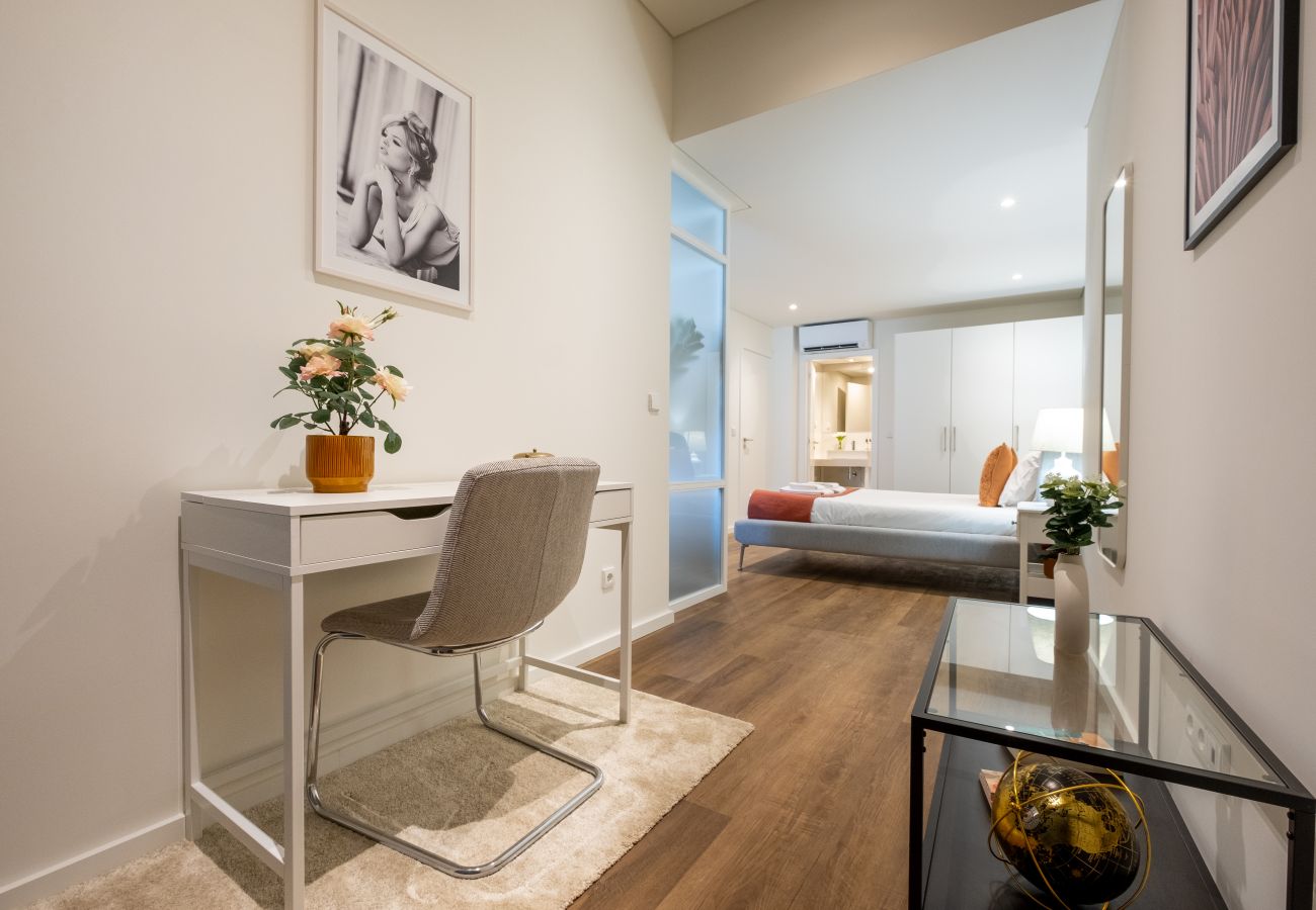 Apartamento em Porto - São Bento Luxury Hideaway 2 Bedroom Downtown Porto