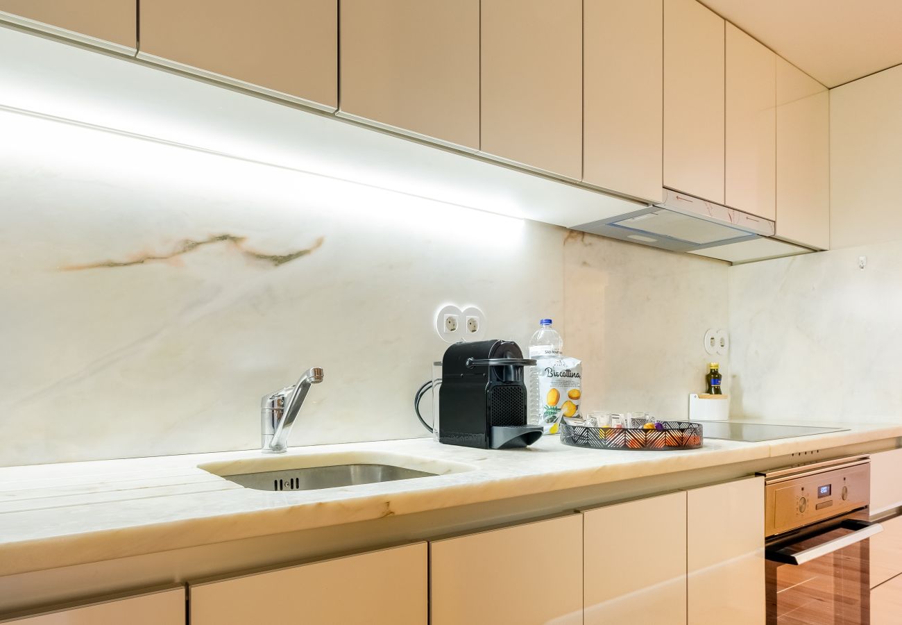 Apartamento em Porto - Garden Luxury House 2BDR | Downtown Oporto with AC