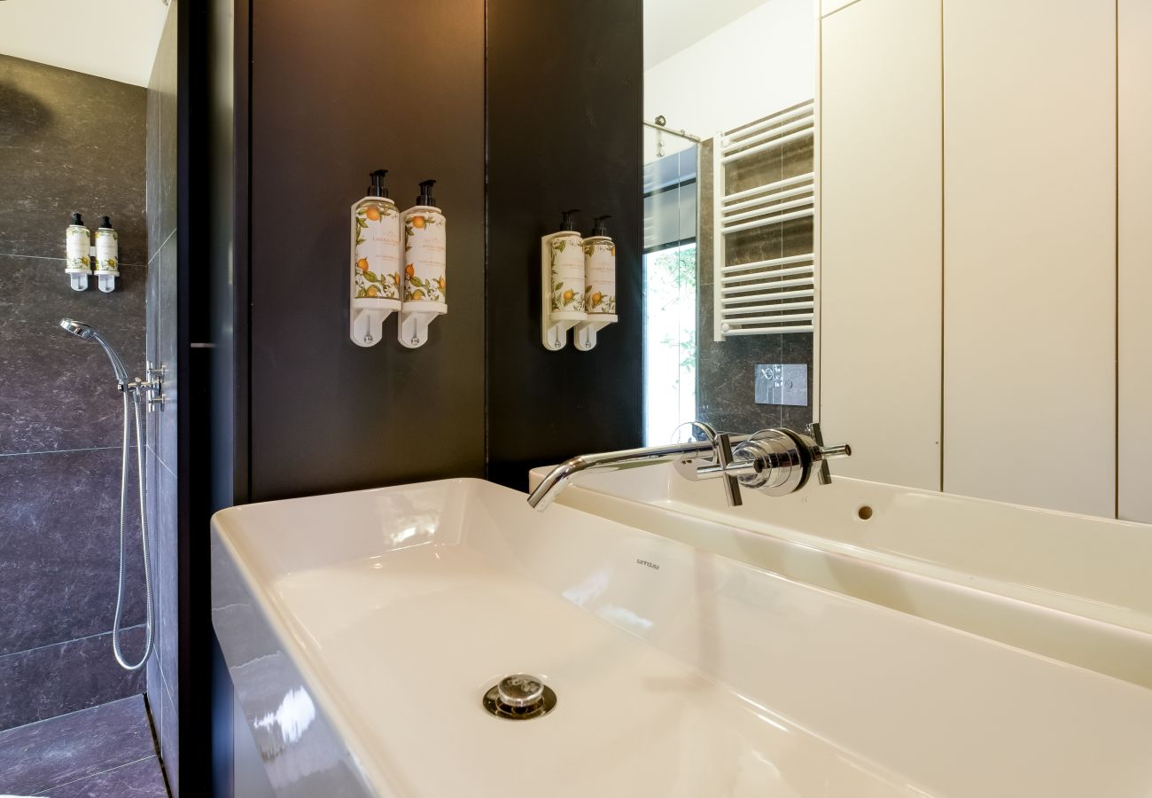 Apartamento em Porto - Garden Luxury House 2BDR | Downtown Oporto with AC
