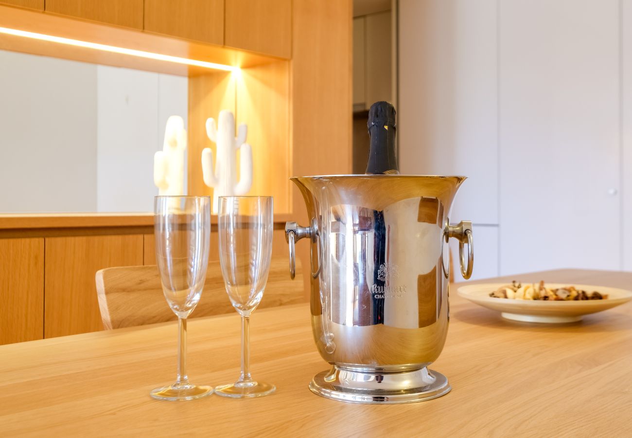 Apartamento em Porto - Garden Luxury House 2BDR | Downtown Oporto with AC