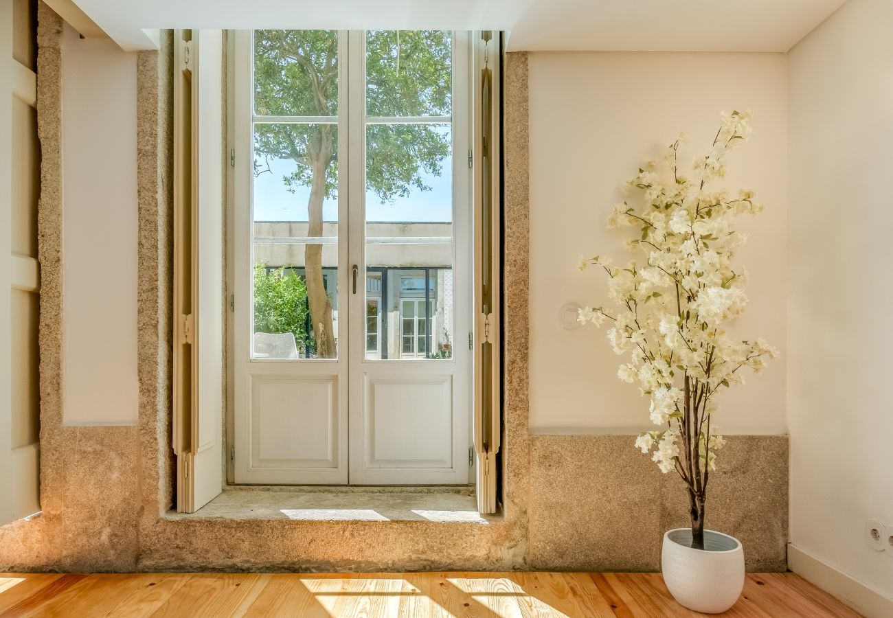 Apartamento em Porto - Garden Luxury House 2BDR | Downtown Oporto with AC