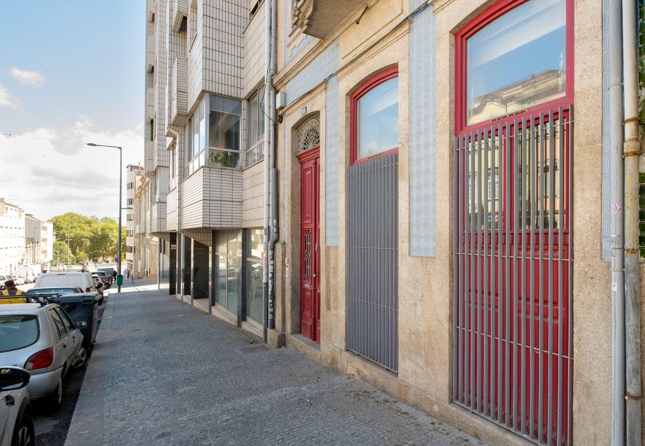 Apartamento em Porto - Garden Luxury House 2BDR | Downtown Oporto with AC