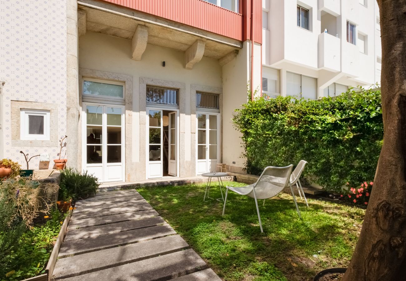 Apartamento em Porto - Garden Luxury House 2BDR | Downtown Oporto with AC