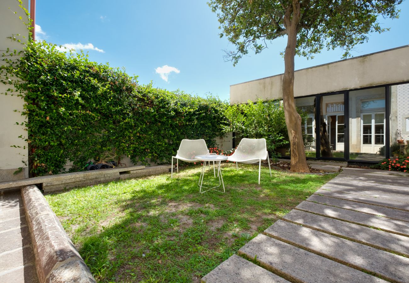 Apartamento em Porto - Garden Luxury House 2BDR | Downtown Oporto with AC