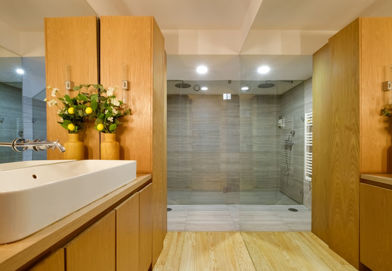Apartamento em Porto - Garden Luxury House  | Downtown Oporto with AC