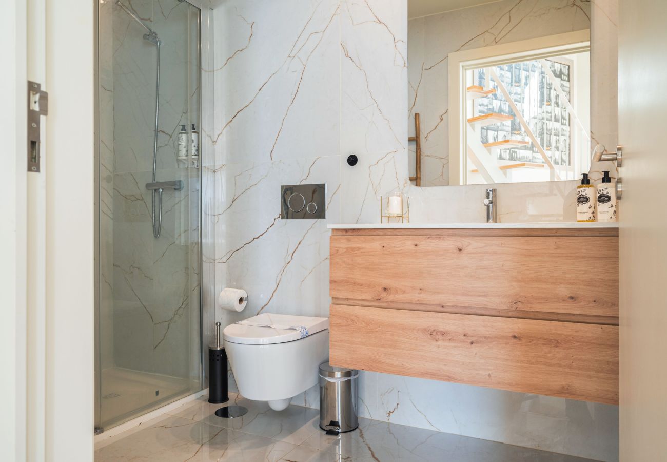 Apartamento em Porto - Luxury Style 30 with AC Downtown Porto near Metro