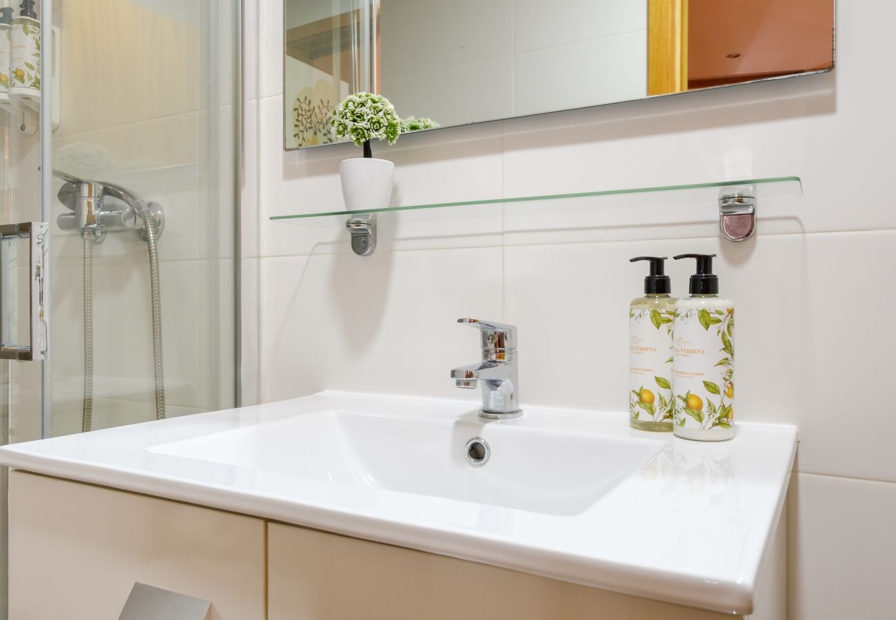 Apartamento em Porto - Trindade Essence Duo Suites
