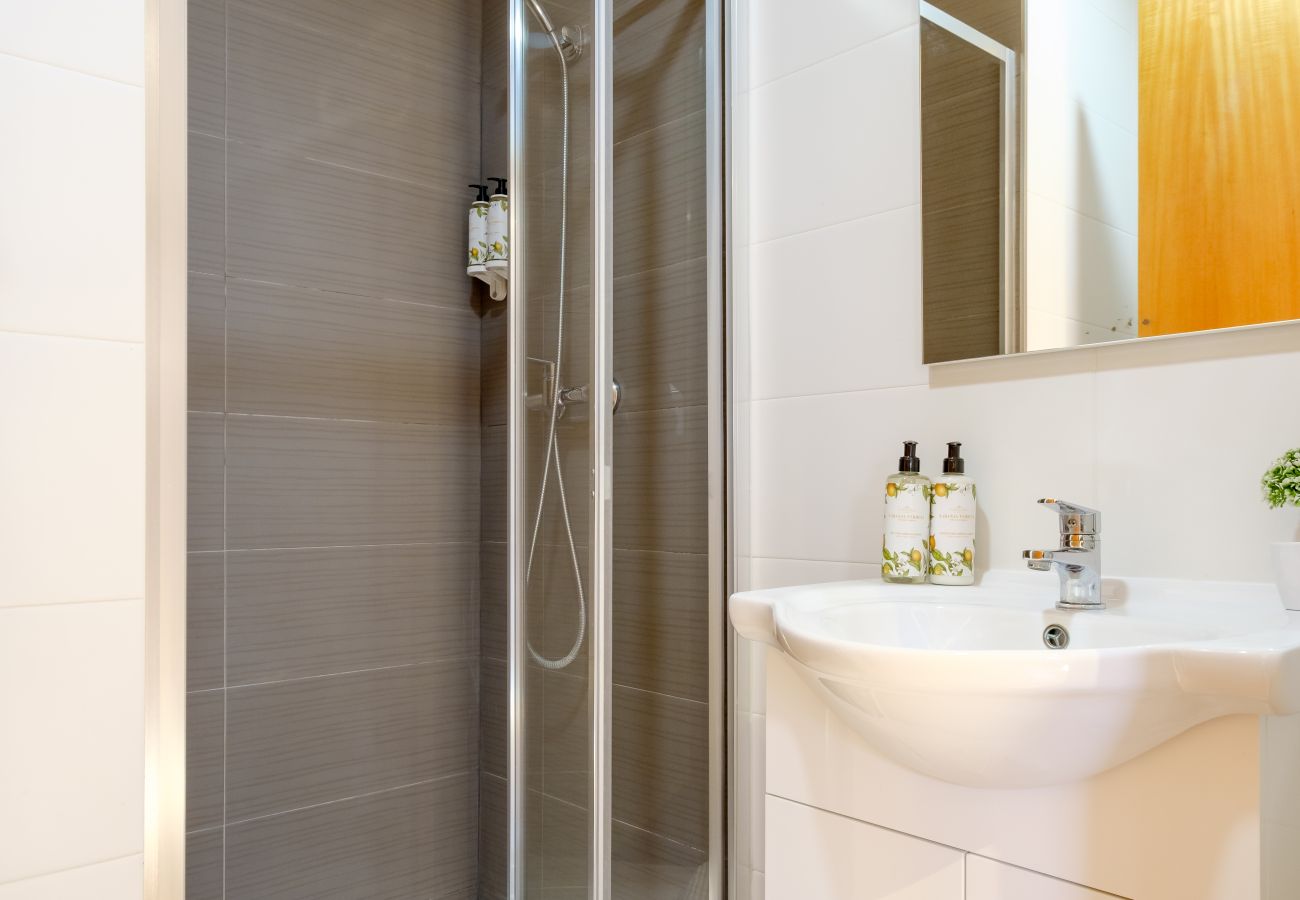Apartamento em Porto - Trindade Essence Duo Suites