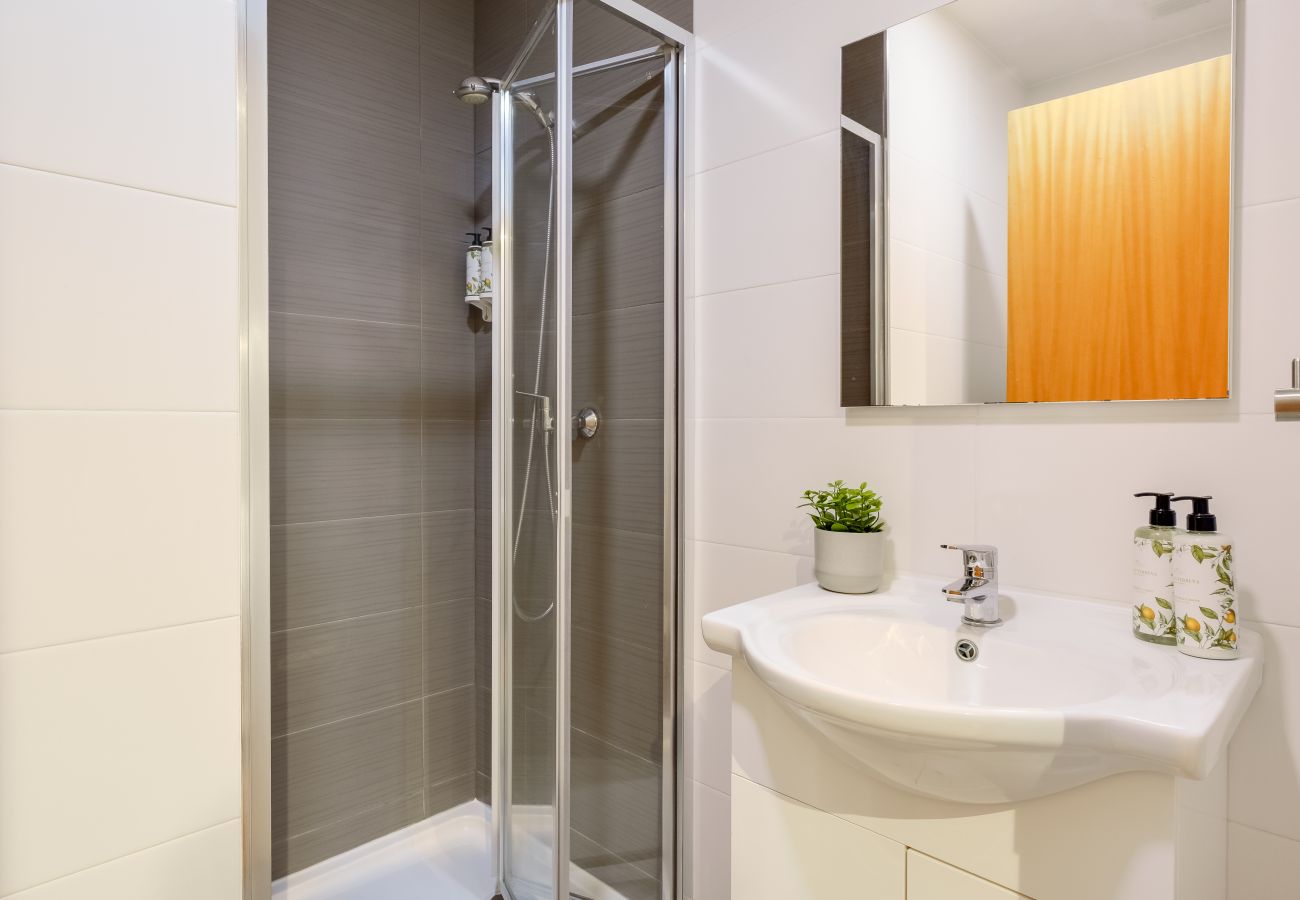 Apartamento em Porto - Trindade Essence Duo Suites