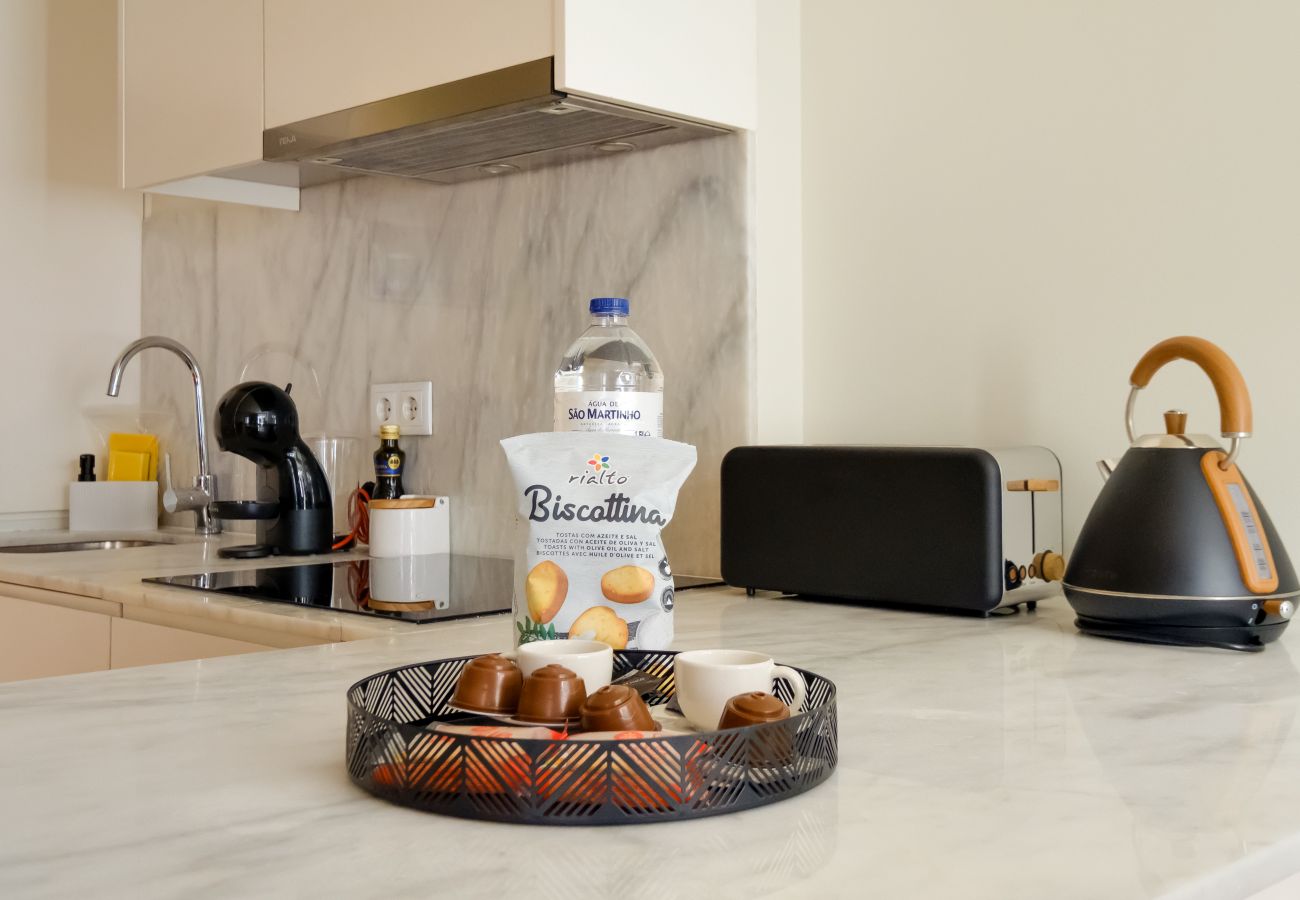 Apartamento em Porto - Magnolia 3 Luxury with AC Metro Downtown Porto